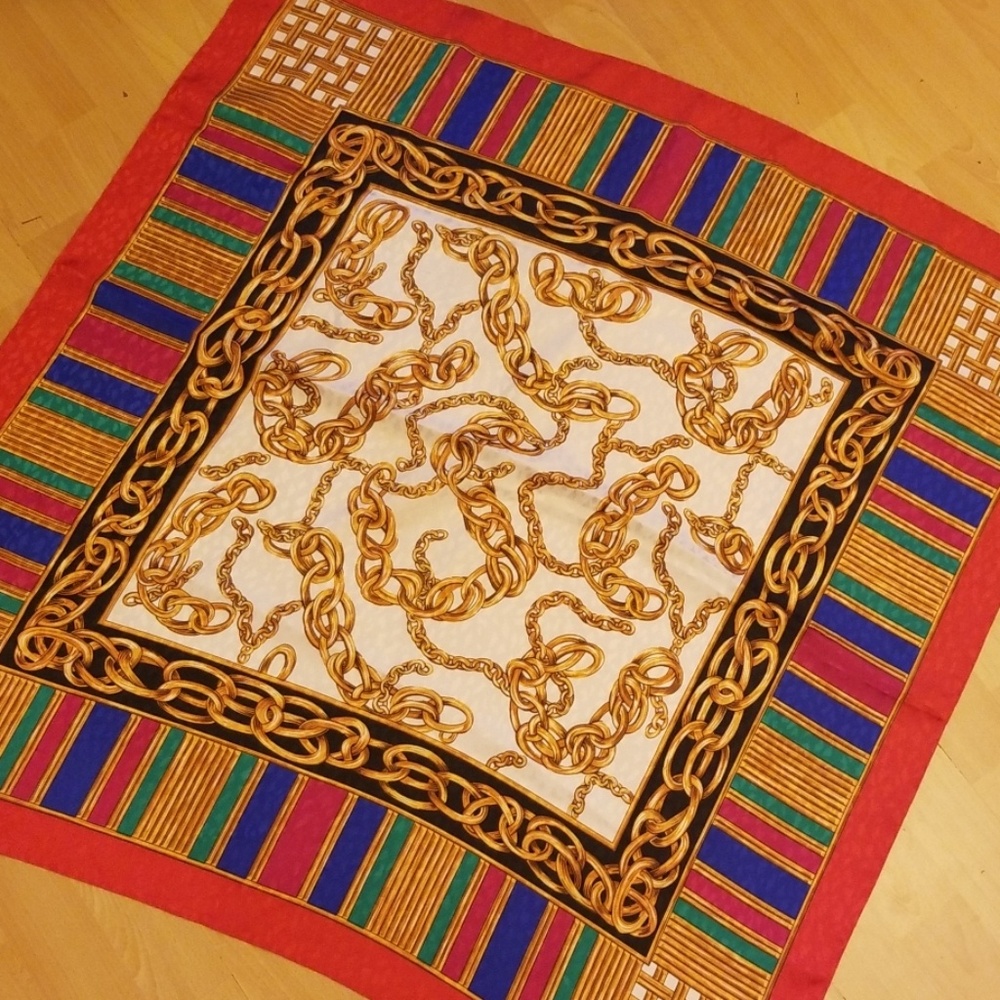 Scarf XL Colorful Chain Details Leopard Embossed
